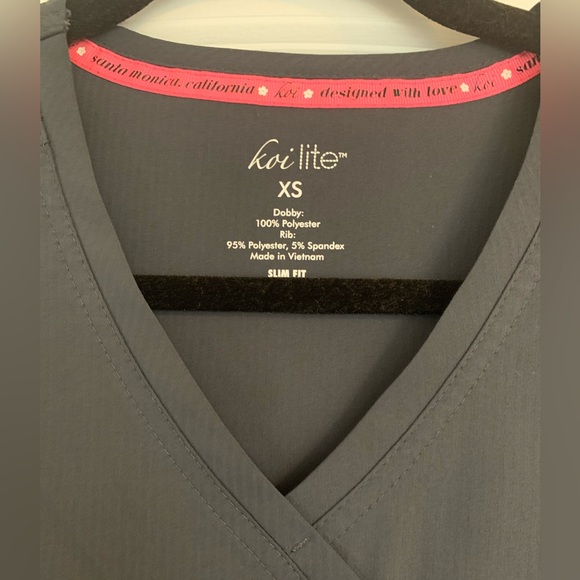 Koi Lite Scrub Too - Picture 2 of 2